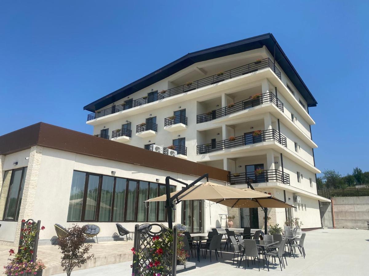 Hotel Maya Horezu Buitenkant foto